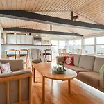 In With House Sea View 度假居 阿森斯