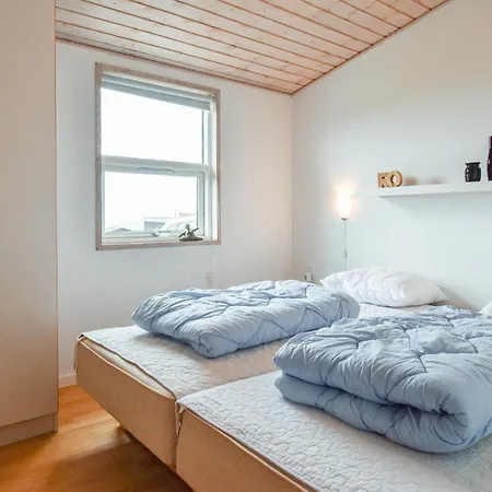 In With House Sea View *