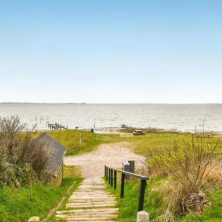 Ferienhaus In With House Sea View