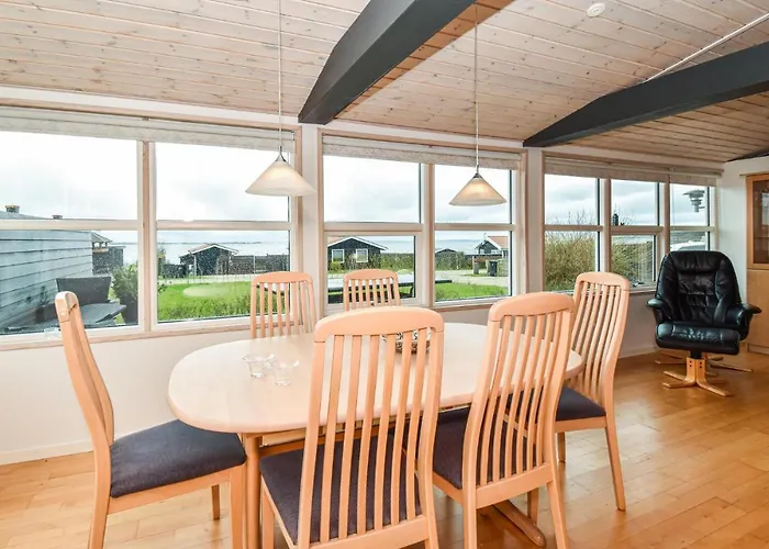 In With House Sea View Сasa de vacaciones *