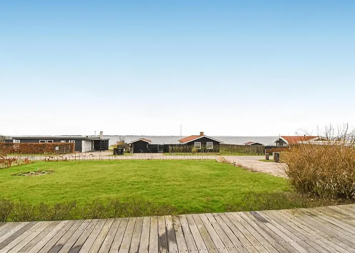 In With House Sea View Assens