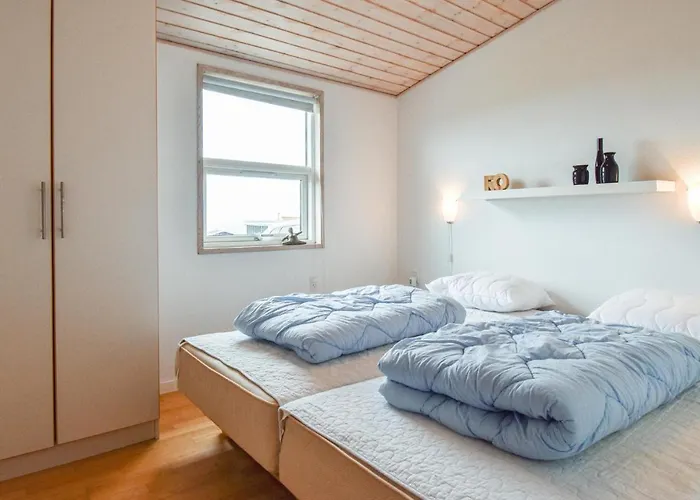 In With House Sea View *