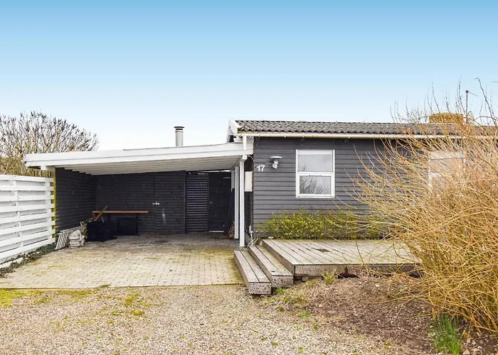 Сasa de vacaciones In With House Sea View *