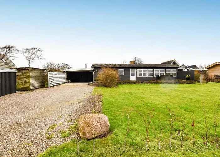 In With House Sea View *