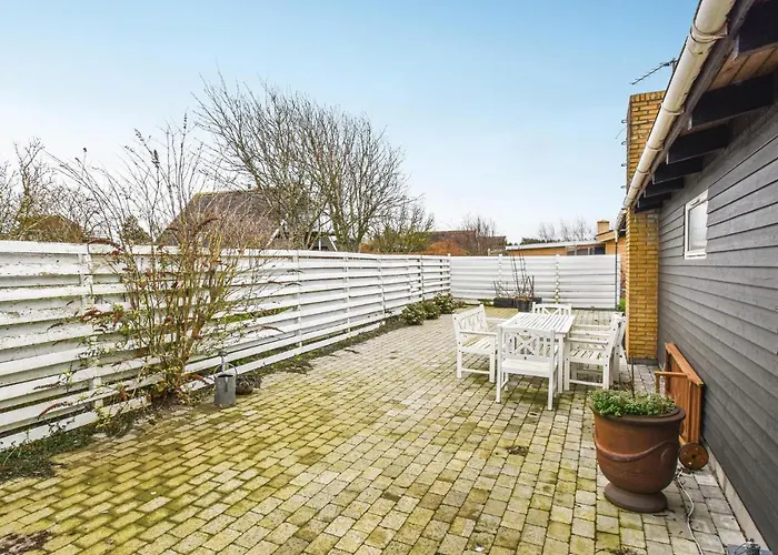 In With House Sea View Holiday home *