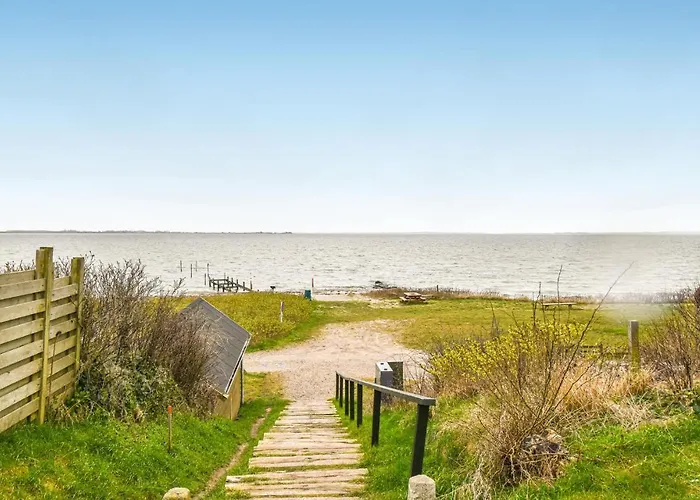 Holiday home In With House Sea View
